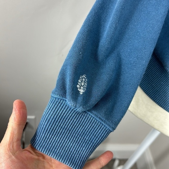 Free People Movement Blue Believe it Lace Up Hoddie Cropped Sweatshirt XS - Picture 6 of 10